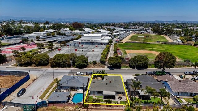 7636 W 91st, Westchester, CA 90045