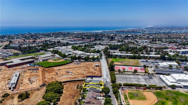 7636 W 91st, Westchester, CA 90045