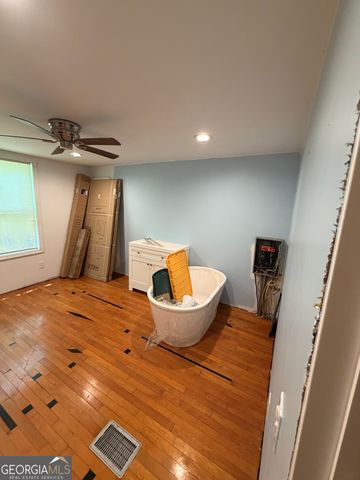 306 OCONNER Lane, Hartwell, GA 30643