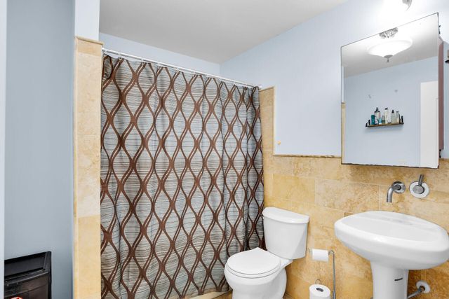 111 Stirrup Key Woods Rd Apt 2B2, Marathon, FL 33050