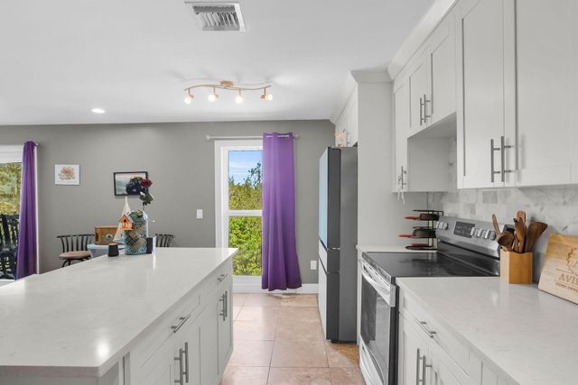 111 Stirrup Key Woods Rd Apt 2B2, Marathon, FL 33050