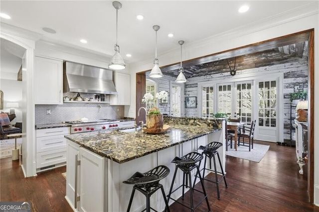 2586 Hyde Manor Drive NW, Atlanta, GA 30327