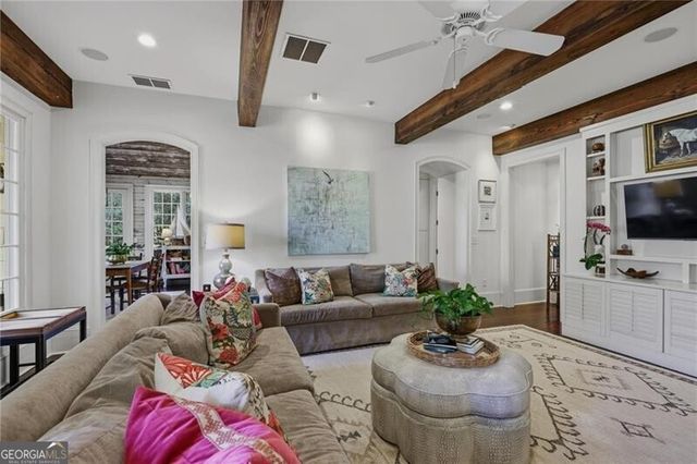 2586 Hyde Manor Drive NW, Atlanta, GA 30327