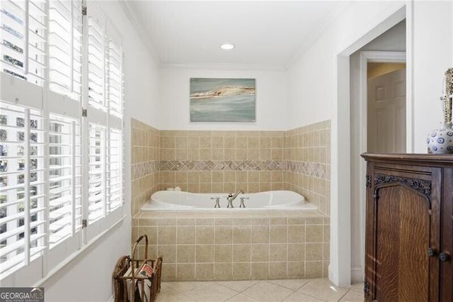 2586 Hyde Manor Drive NW, Atlanta, GA 30327