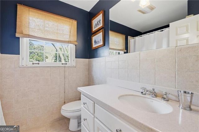 2586 Hyde Manor Drive NW, Atlanta, GA 30327