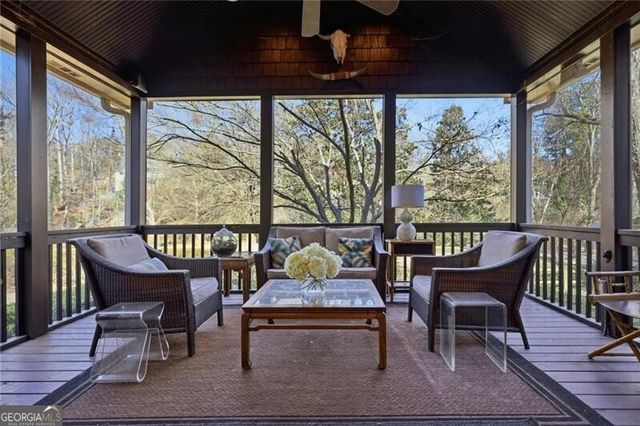 2586 Hyde Manor Drive NW, Atlanta, GA 30327