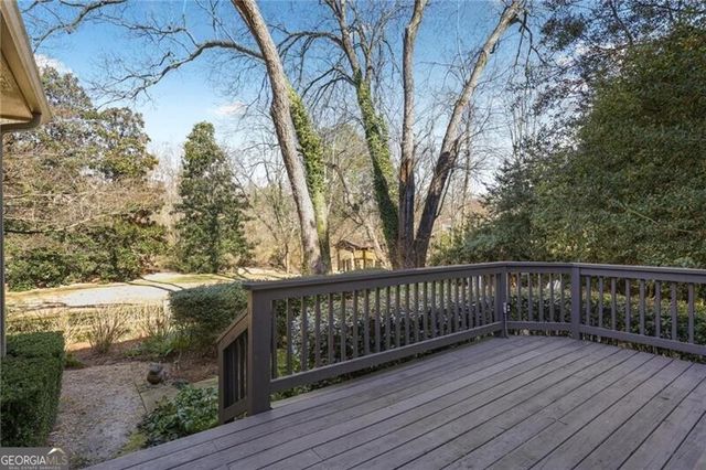 2586 Hyde Manor Drive NW, Atlanta, GA 30327