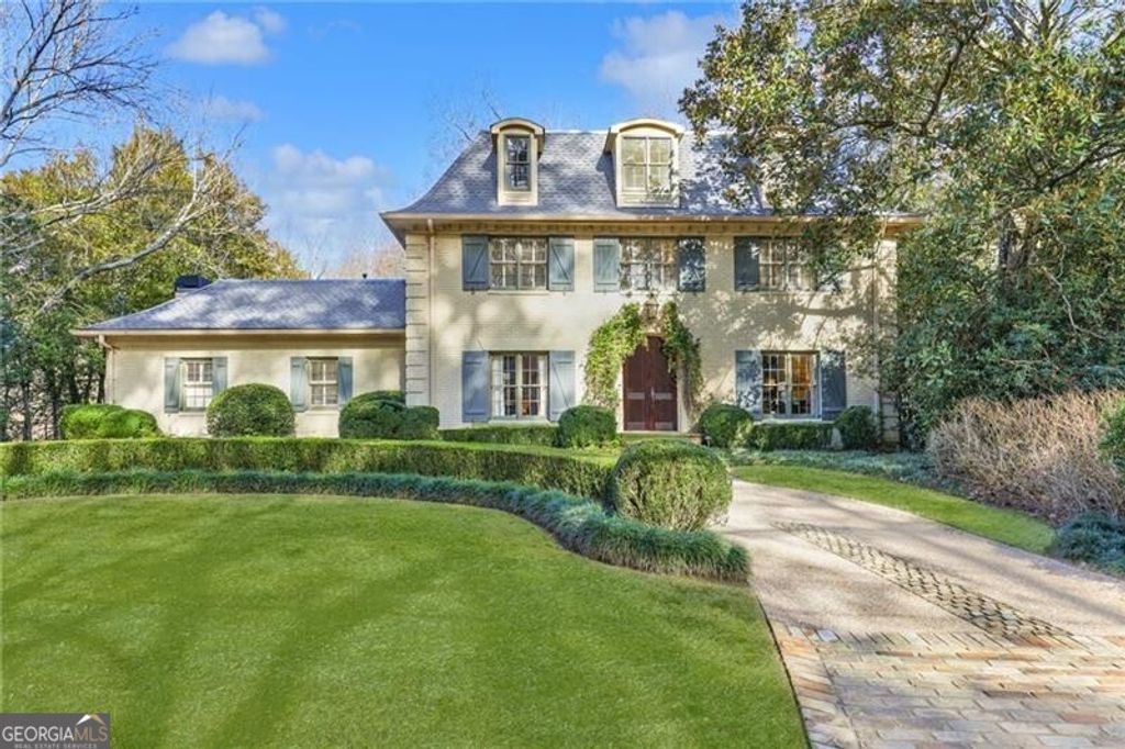 2586 Hyde Manor Drive NW, Atlanta, GA 30327