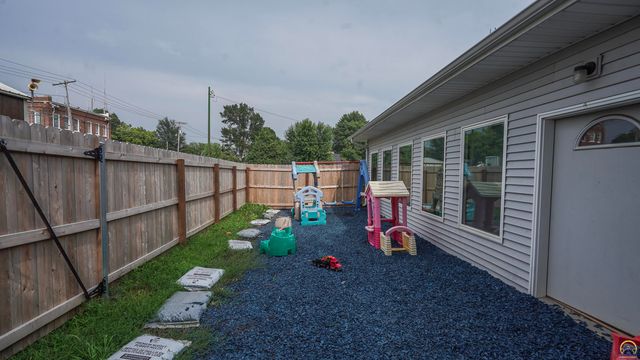 146 E 7th St, Horton, KS 66439