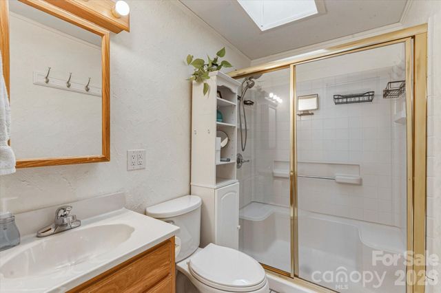 31 Huffman Road, Asheville, NC 28806