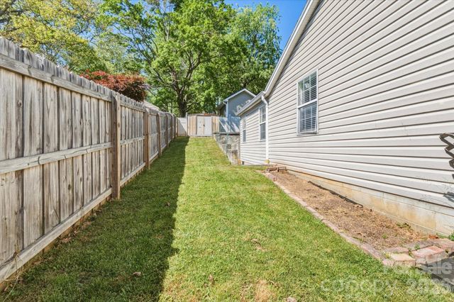 31 Huffman Road, Asheville, NC 28806