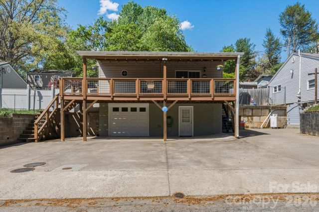 31 Huffman Road, Asheville, NC 28806