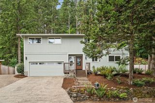 2131 Lakemoor Drive SW, Olympia, WA 98512