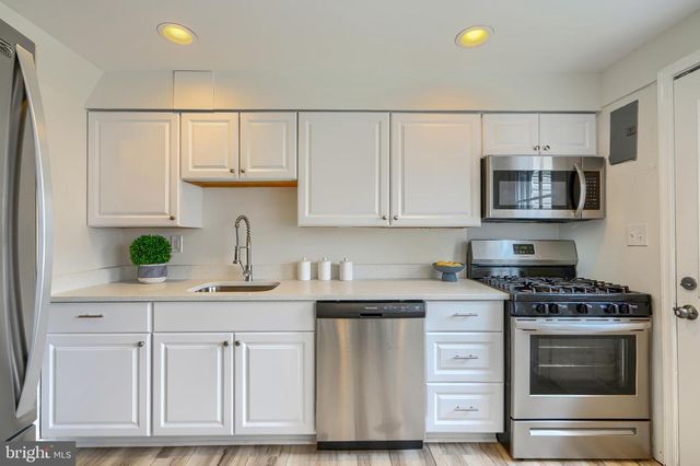 2058 LARKHALL RD, Dundalk, MD 21222