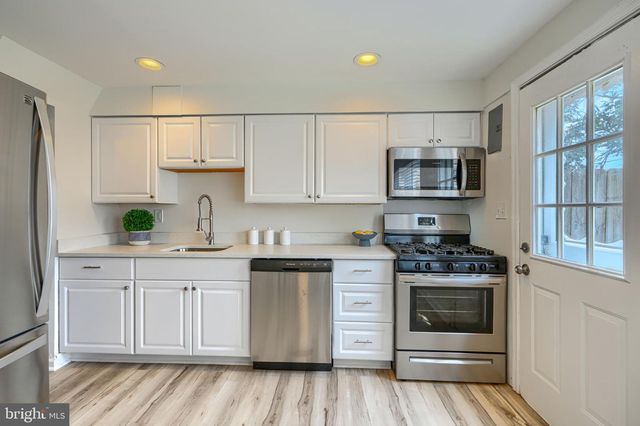 2058 LARKHALL RD, Dundalk, MD 21222