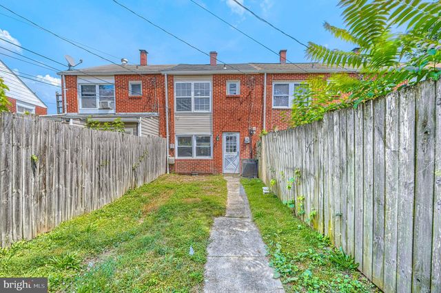 2058 LARKHALL RD, Dundalk, MD 21222