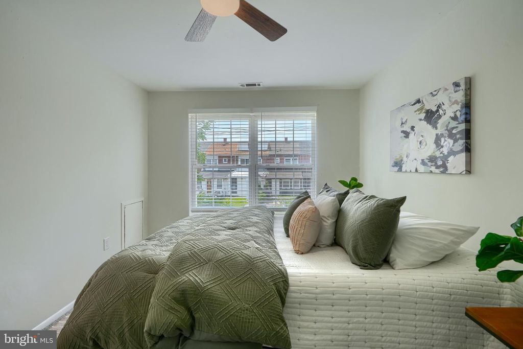 Image 15 of property listing at 2058 LARKHALL RD, Dundalk, MD 21222