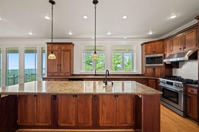 6060 Keeble Ln, Camino, CA 95709