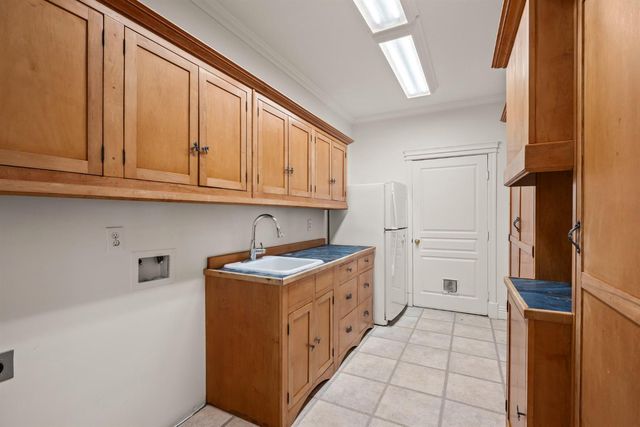 6060 Keeble Ln, Camino, CA 95709