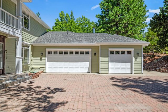 6060 Keeble Ln, Camino, CA 95709
