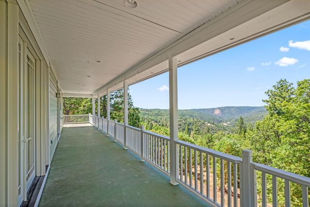 6060 Keeble Ln, Camino, CA 95709