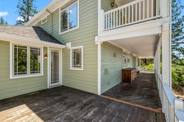 6060 Keeble Ln, Camino, CA 95709