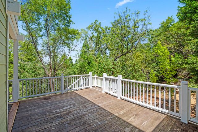 6060 Keeble Ln, Camino, CA 95709
