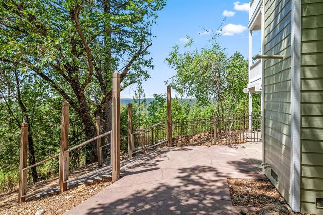 6060 Keeble Ln, Camino, CA 95709