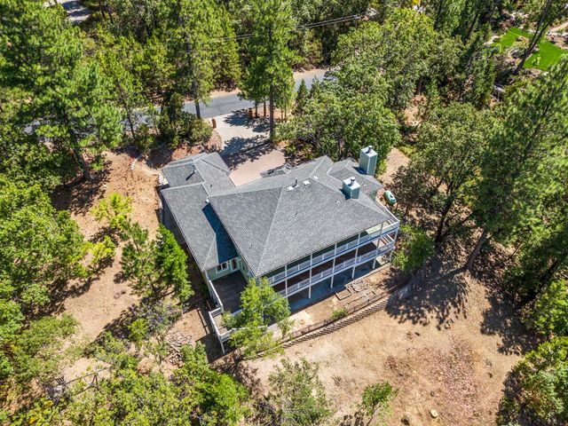 6060 Keeble Ln, Camino, CA 95709