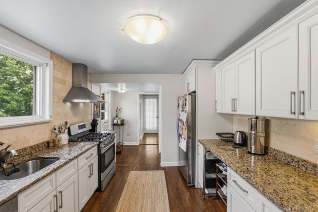 165 Hale Avenue, White Plains, NY 10605