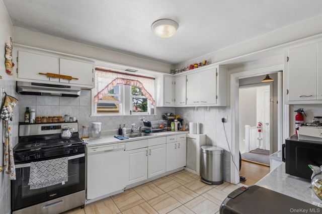 165 Hale Avenue, White Plains, NY 10605