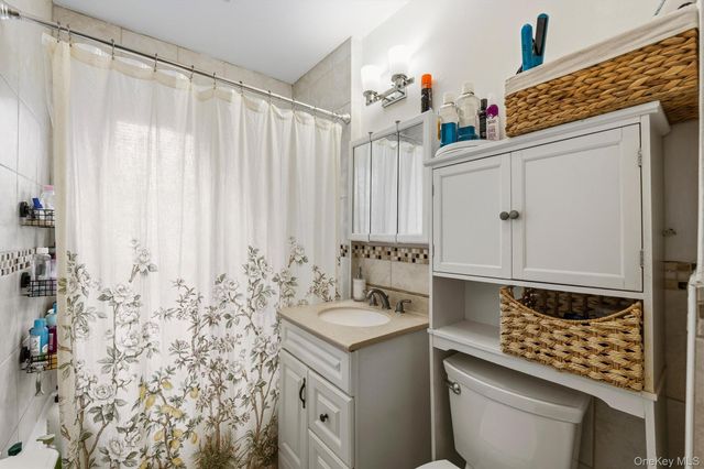 165 Hale Avenue, White Plains, NY 10605