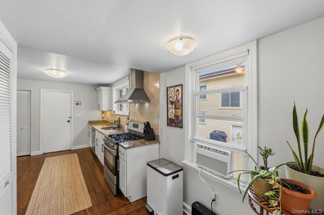 165 Hale Avenue, White Plains, NY 10605