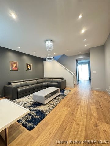 3202 Cotton Lane, Jeffersonville, IN 47130