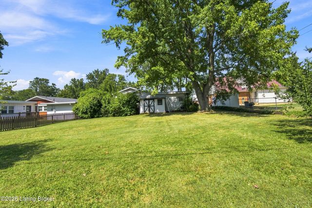 12306 Meadow Ln, Louisville, KY 40243