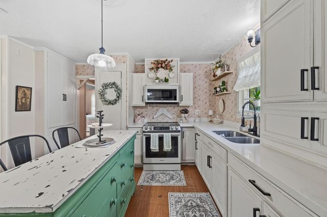 9820 Highway 150, Shepherd, TX 77371
