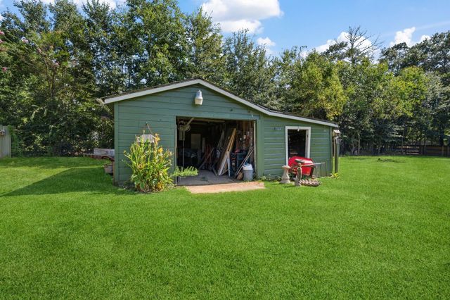 9820 Highway 150, Shepherd, TX 77371