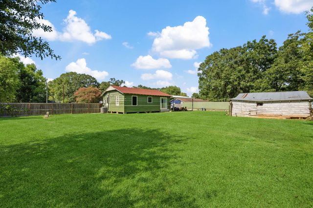 9820 Highway 150, Shepherd, TX 77371