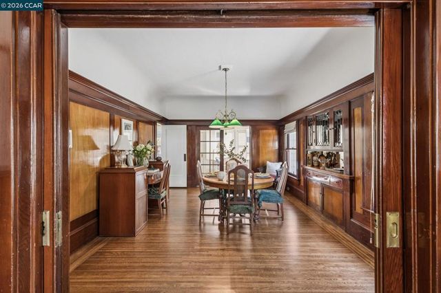 1324 Grove St, Alameda, CA 94501