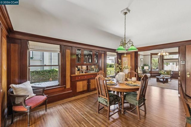 1324 Grove St, Alameda, CA 94501