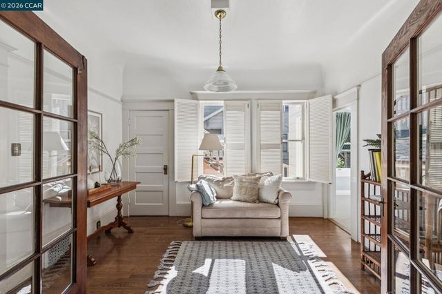 1324 Grove St, Alameda, CA 94501