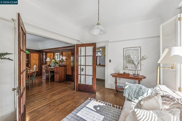 1324 Grove St, Alameda, CA 94501