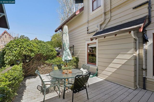 1324 Grove St, Alameda, CA 94501