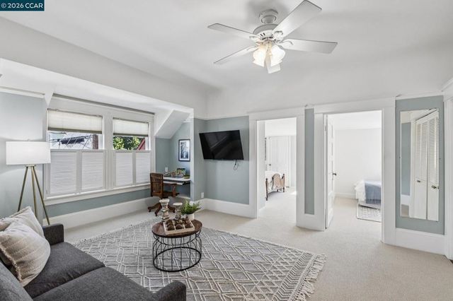 1324 Grove St, Alameda, CA 94501