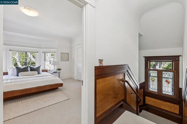 1324 Grove St, Alameda, CA 94501