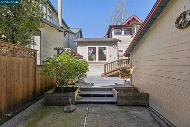 1324 Grove St, Alameda, CA 94501