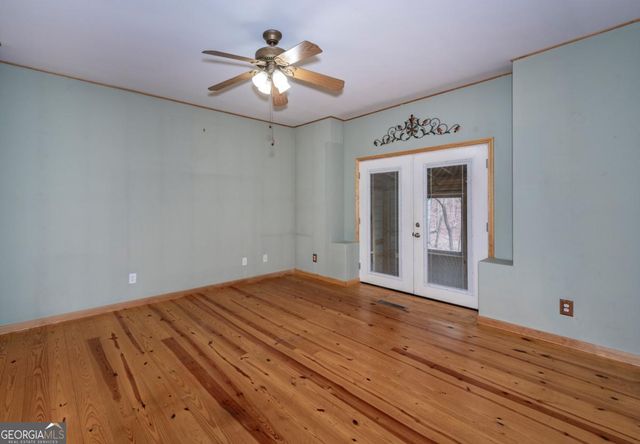 520 Newport Drive, Ellijay, GA 30540