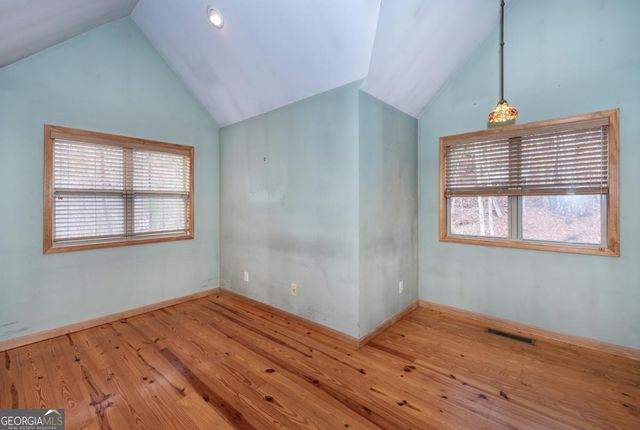 520 Newport Drive, Ellijay, GA 30540