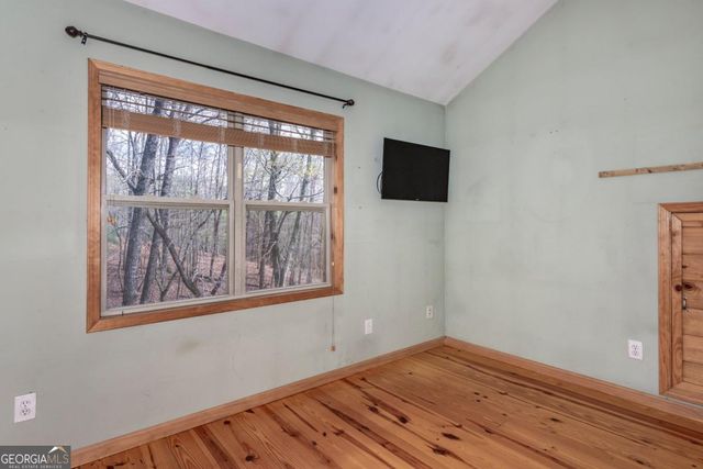 520 Newport Drive, Ellijay, GA 30540