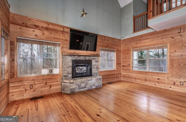 520 Newport Drive, Ellijay, GA 30540